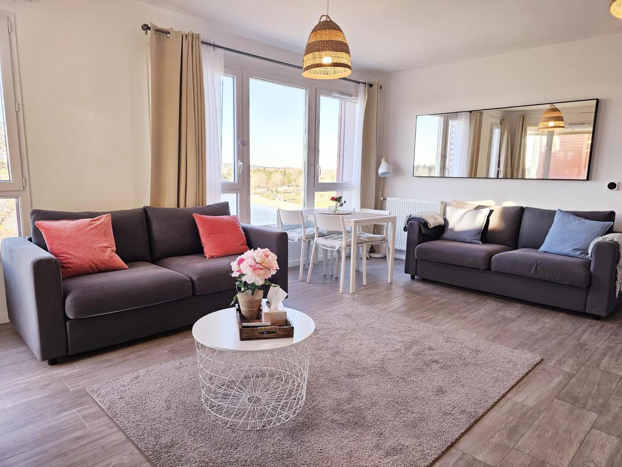 Lakeside Provence - Appartement Classe 4 Etoiles, Vue Sur Le Lac, Parking Sous-Sol, Double Clim Monteux Exterior photo